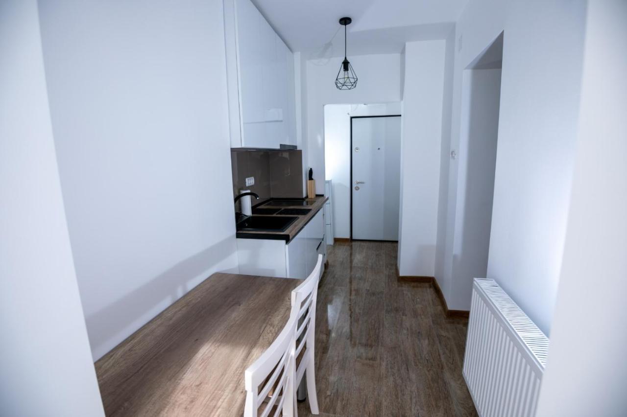 Apartament Central Тыргу-Жиу Экстерьер фото