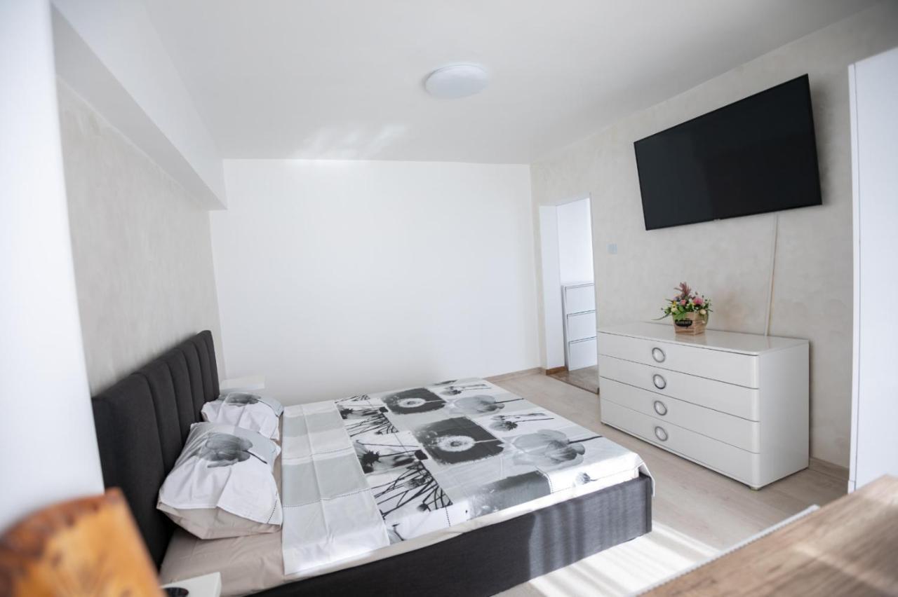 Apartament Central Тыргу-Жиу Экстерьер фото
